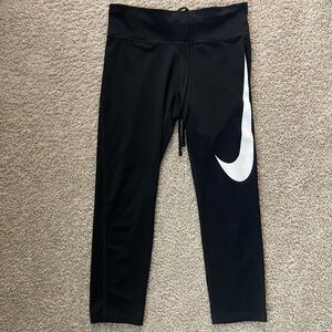 Nike Y2k Black and White Cropped Ankle Pants Loungewear Activewear Athleisure